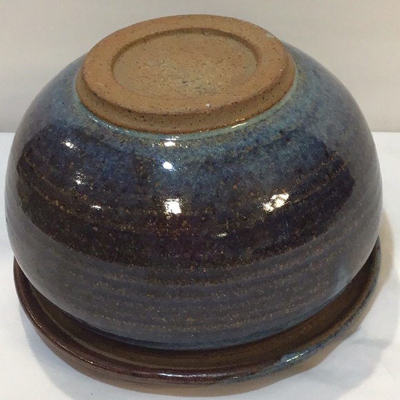 Stunning Blue drip stoneware bowl with lid excell… - Picture 13 of 16